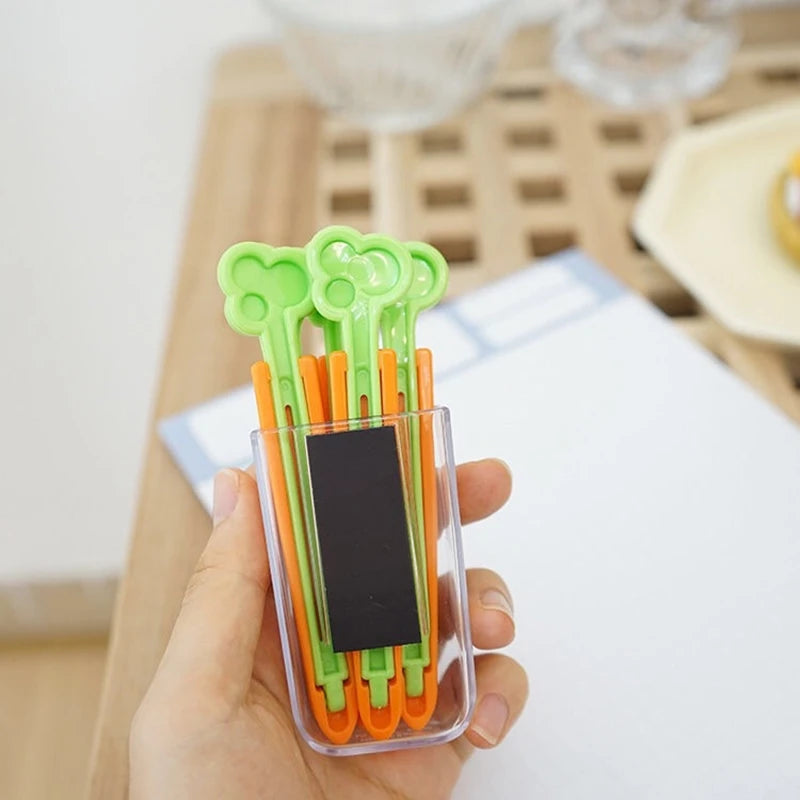 Clips para Cerrar Bolsas en Forma de Zanahoria